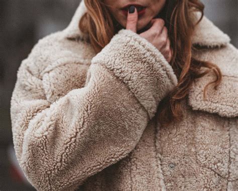 What is Fleece? Fabric Properties, Uses and Care Tips