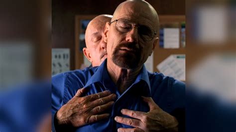 I was weirded out when Walter tried to kiss his boss : r/breakingbad