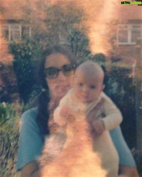 Samantha Morton Instagram - Happy Mother's Day to all those celebrating ...