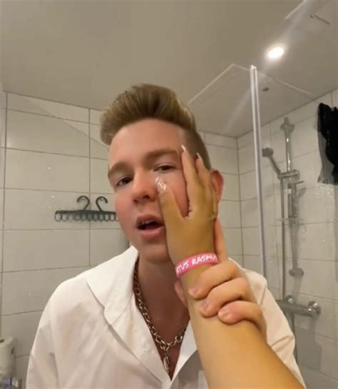 Pontus Rasmusson visar flickvännen – så mycket pengar tjänar han | Hänt