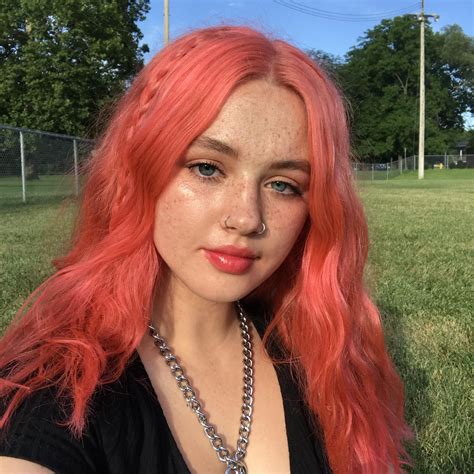 I mixed pink & orange for my perfect summer shade! | Pink and orange ...