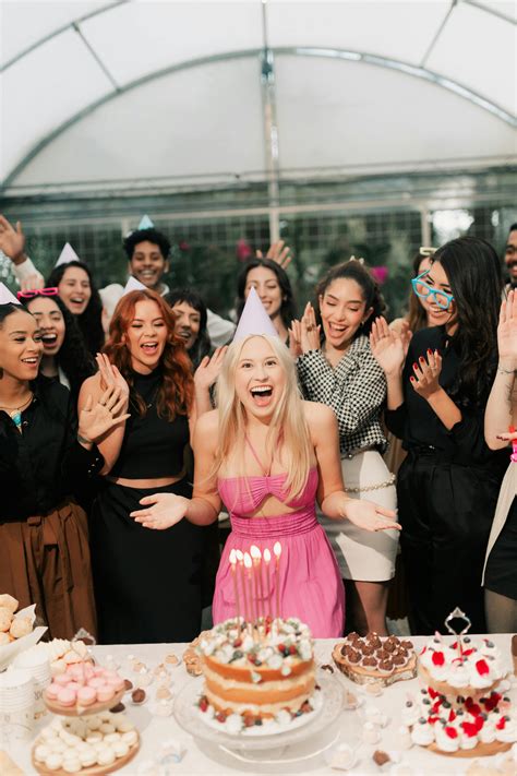 Beautiful+Big+Breasted+Latinas Photos, Download The BEST Free Beautiful ...