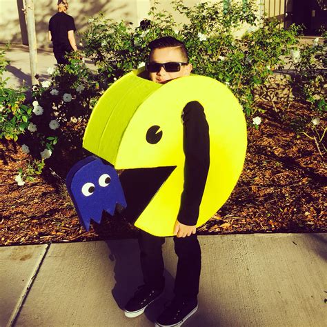Coolest Pacman Costume DIY | Pacman costume diy, Cute halloween ...