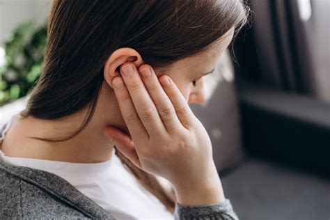 Why Are My Ears Ringing? Menopause and Tinnitus Explained | Elektra Health