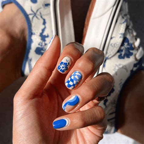 Royal Blue And White Nail Designs 25+ Blue Nail Art Designs & Ideas