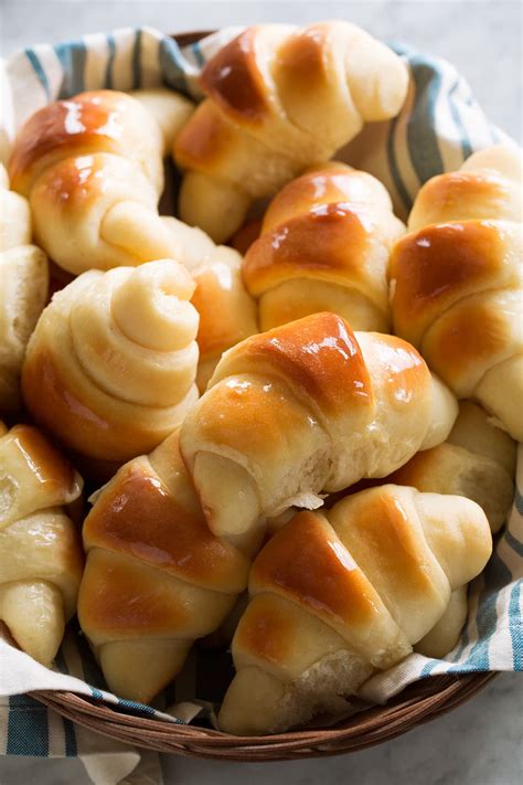 The Best Ever Dinner Rolls for Thanksgiving: Irresistible Recipe - 2026