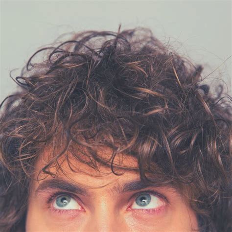 Can Your Eyes Change Color with Your Mood? - Happier Human