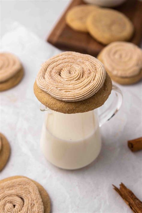 Churro Crumbl Cookie Recipe - Banana-breads.com