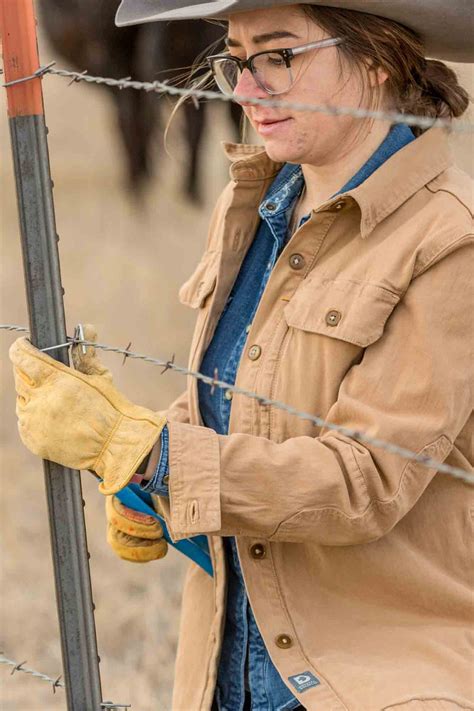 Durable Work Jackets & Vests For Women| Dovetail Workwear