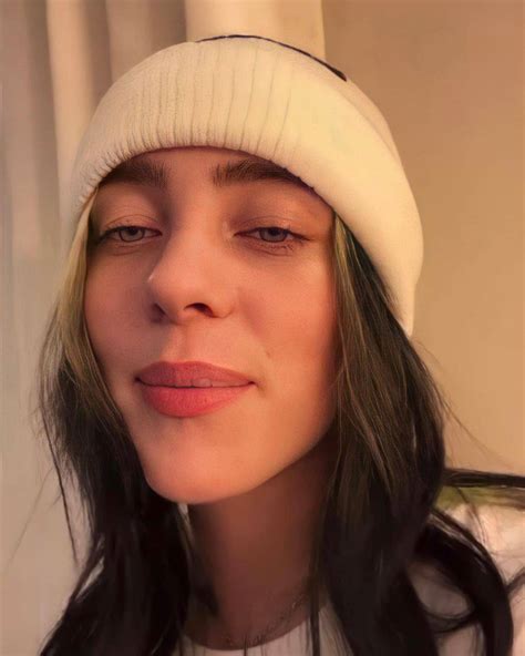I want to cum on Billie Eilish face. | Scrolller