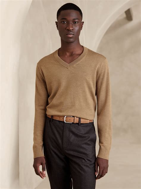 Merino V-Neck Sweater | Banana Republic
