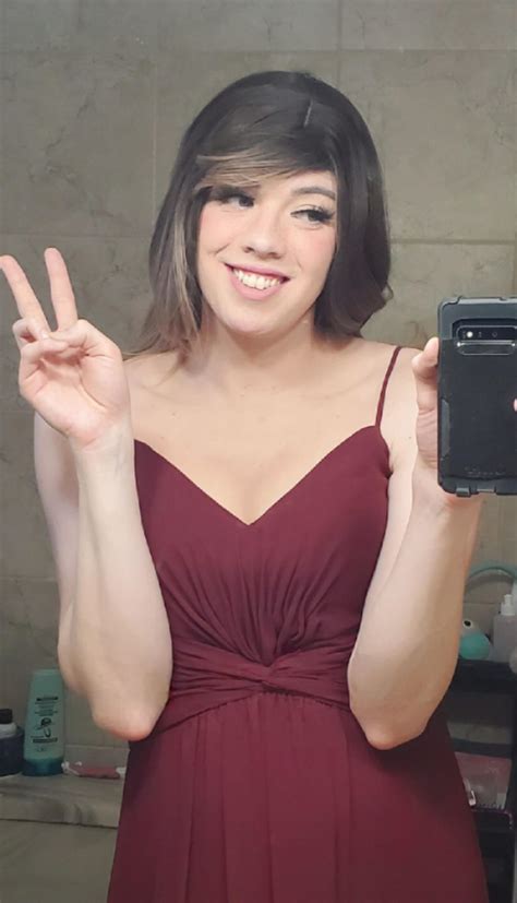 It's so crazy to look in the mirror and see a girl staring back : r/crossdressing