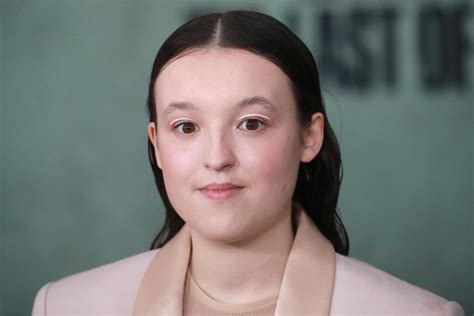 Bella Ramsey: malattia, età, fidanzato, altezza e biografia dell'at...