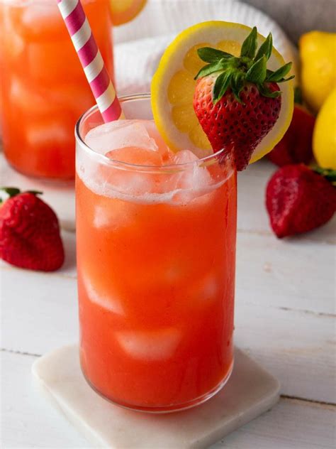 5-Ingredient Strawberry Lemonade Recipe