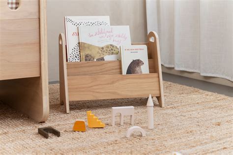 Nofred Book holder, oak | Finnish Design Shop