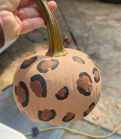 Cheetah print pumpkin painting | Cute pumpkin carving, Halloween ...