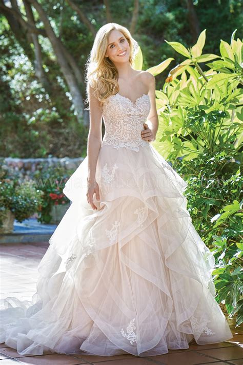 F201068 Strapless Sweetheart Netting Tulle & Lace Ball Gown Wedding Dress