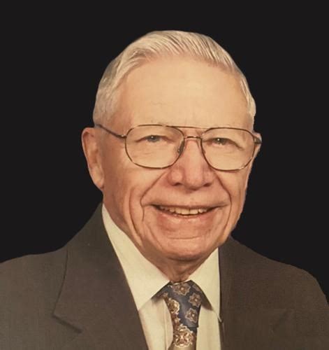 Clarence E. Mickelson Obituary (2025) - Green Bay, WI - Lyndahl Funeral ...