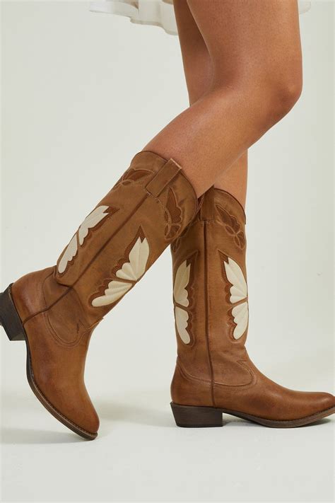 Mariposa Boots by Matisse | Altar'd State in 2024 | Cowgirl boots ...