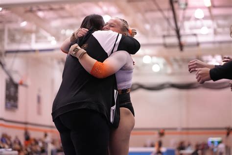 Midgets gymnast Fridley signs with UW-Stout - The Dickinson Press ...