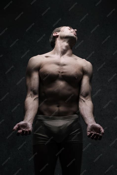 Premium Photo | Undressed sexy man choreography nude body nude makeup hot boy boys boy figurine ...