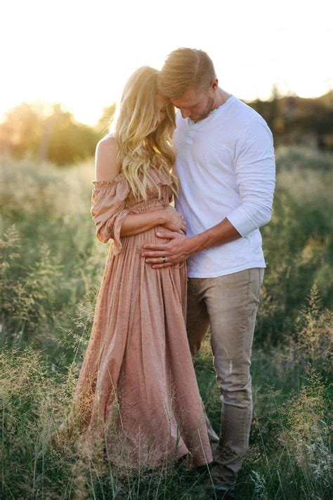 Outdoor Maternity Photography Ideas