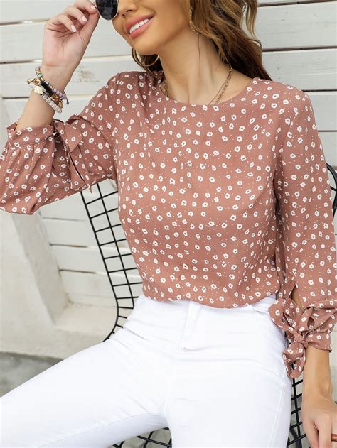SHEIN LUNE Ditsy Floral Keyhole Back Knot Cuff Blouse en 2024 | Camisa ...