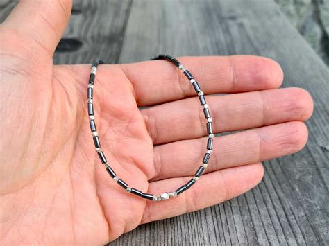 Collana uomo Ematite e Argento puro. Collana sottile pietre di Ematite ...