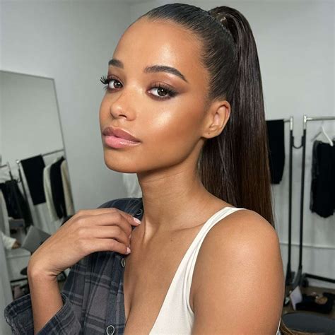 15 Ponytail Hairstyles That Elevate This Classic Updo