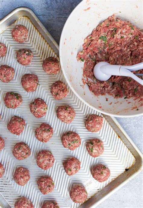 How to make Ground Beef and Sausage Meatballs (Easy Dinner or App)