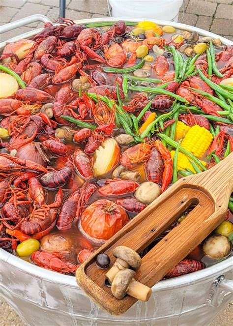 Louisiana Crawfish Boil - Barefeet in the Kitchen