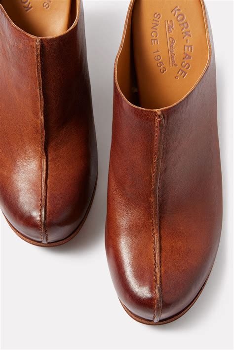 Sagano Clog | Brown clogs, Trending shoes, Clogs