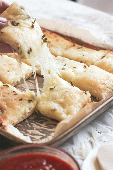 Cheesy Garlic Bread - Lolo Home Kitchen
