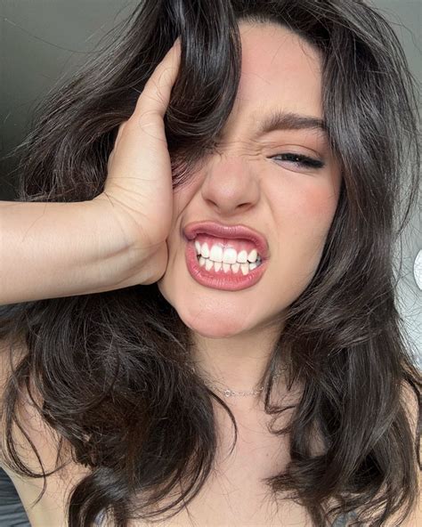 Daniela Flores | She can steal u heart ️ The light that hits my teeth is brighter than the sun ...