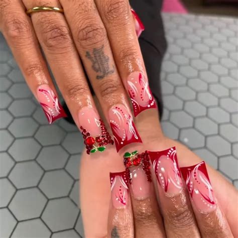 24 Pcs Duck Nails Press on Red French Tips Press on Nails Duck Feet ...