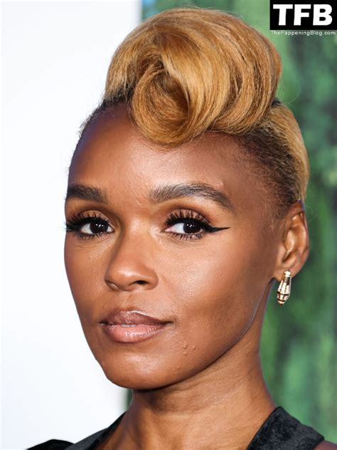 Janelle Monae Displays Her Sexy Tits at the “Glass Onion: A Knives Out ...