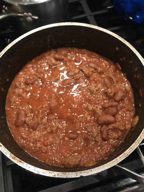 “All meat but no meat” chili I made for super bowl Sunday with beyond ...