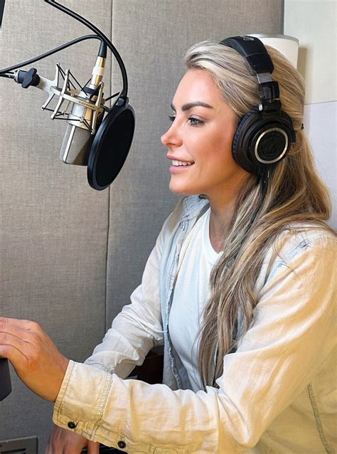 Crystal Hefner Nude and Hot Pics and Playboy Porn 2024 - Scandal Planet