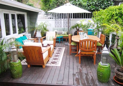 Deck And Porch Decorating Ideas - Rustic Crafts & DIY