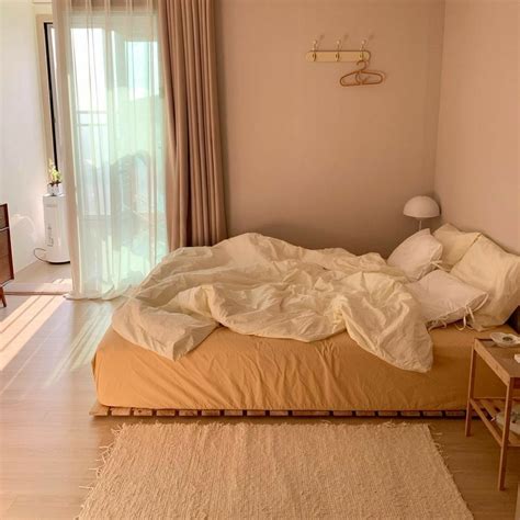 Benefits To Having Your Bed On The Floor at Stephen Jamerson blog