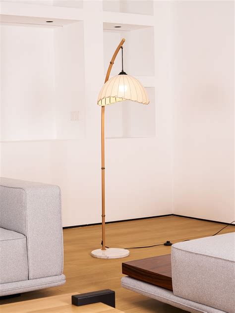 Sanna Floor Lamp – Vakkerlight