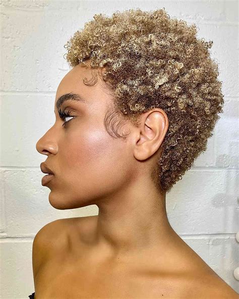 32 Most-Flattering Short Curly Hairstyles to Perfectly Shape Your Curls
