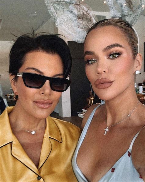 Fans Believe Kris Jenner Did Too Much Surgery In New Pics