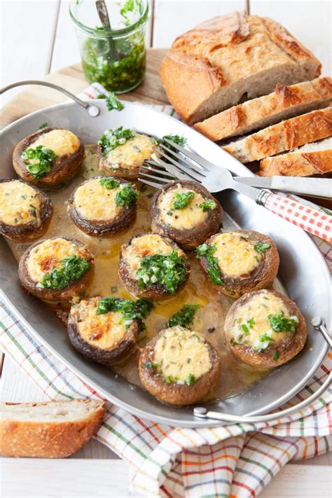 17 Cheap Wedding Food Ideas - WithLoveLive