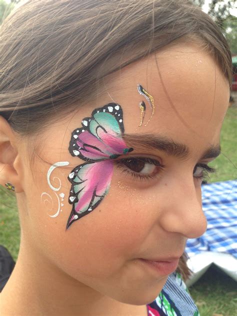Pin by Konney Mykaelly Ferreira on pintura facial | Butterfly face ...