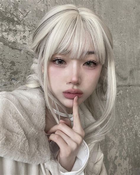 Пин от пользователя R на доске SHE | Розовые цвета волос, Прически, Волосы с эффектом деграде