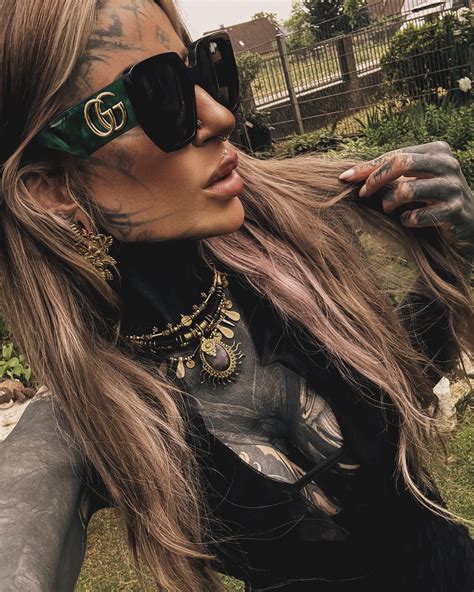 Tina Chris | #inked #thailand #vacation #travel #girlwithtattoos # ...