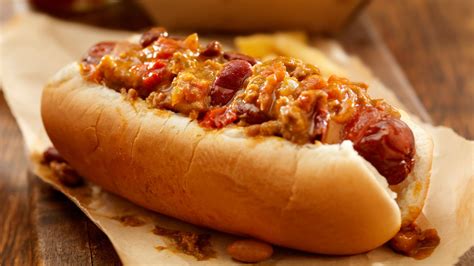 What Goes Well With Chili Dogs: 30 Ideas for Your Next Cookout!