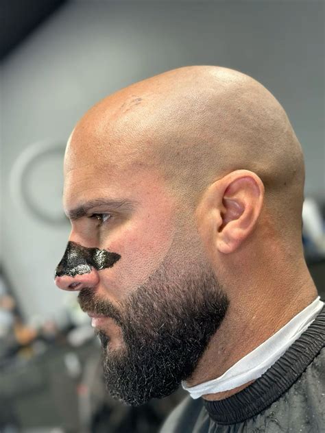 Pin by Luis Arosemena on Hair style in 2025 | Beard fade, Bald men with ...