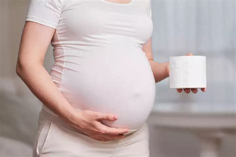 White Discharge During Pregnancy: Reasons & How To Deal